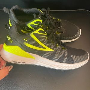 Fila Trazoros 4 Energized sz 9 men’s sneakers